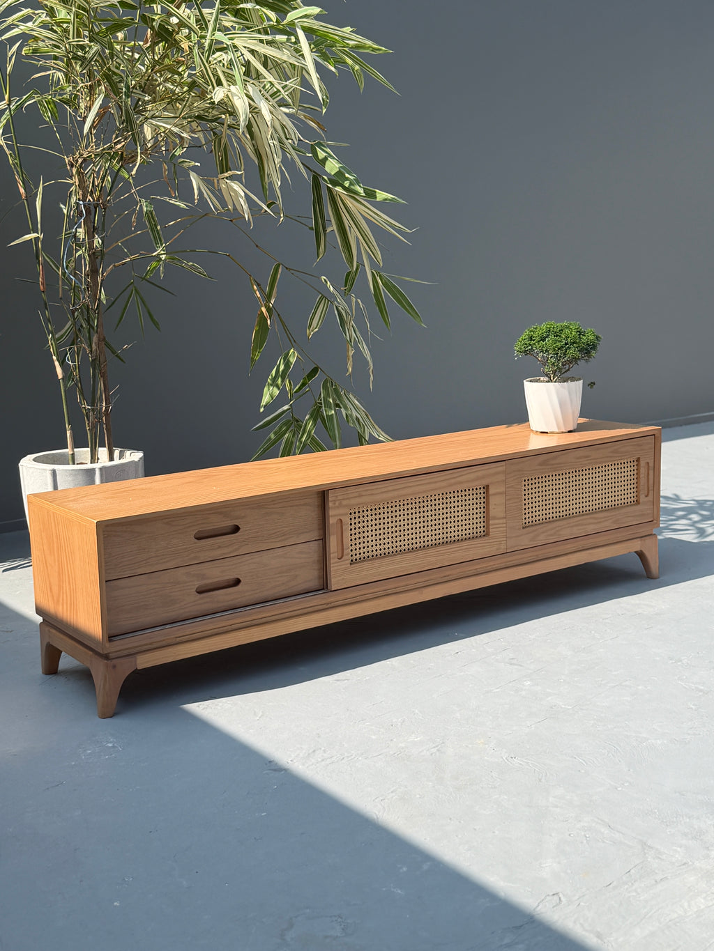 Arden Console Cabin