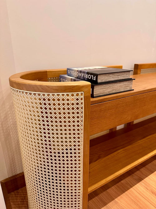 Curvewood Console (CT-0001)